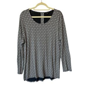 J Jill Wearever Collection knit top XL Black white Button back Long sleeves